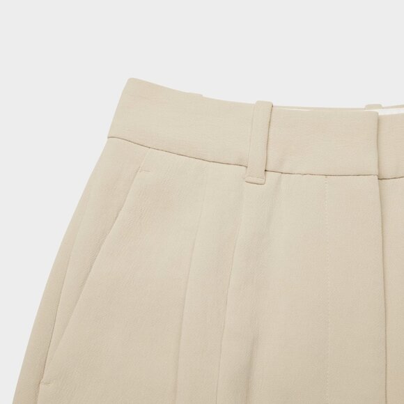 Aritzia Effortless Pants Cropped NWT - Picture 3 of 5